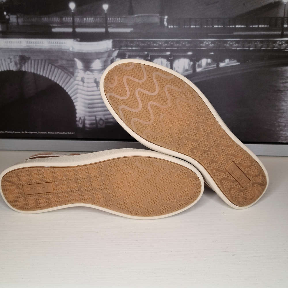 Sperry - Picture 7 of 7